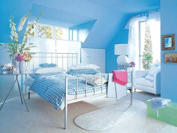 Aplikasikan Warna Biru Pada Interior Kamar Tidur Minimalis Yang Cantik
